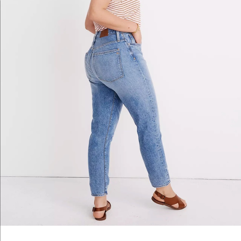 NWT Madewell 32 Mom Jean in Melva Wash